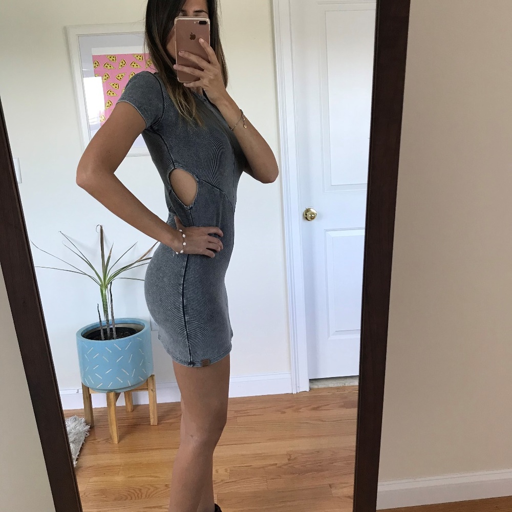 Mini dress - Picture 2 of 6